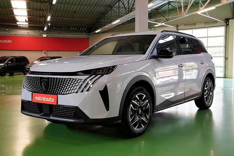 Novo Peugeot 5008 Allure 136 HP (100 kW) 2025 SUV