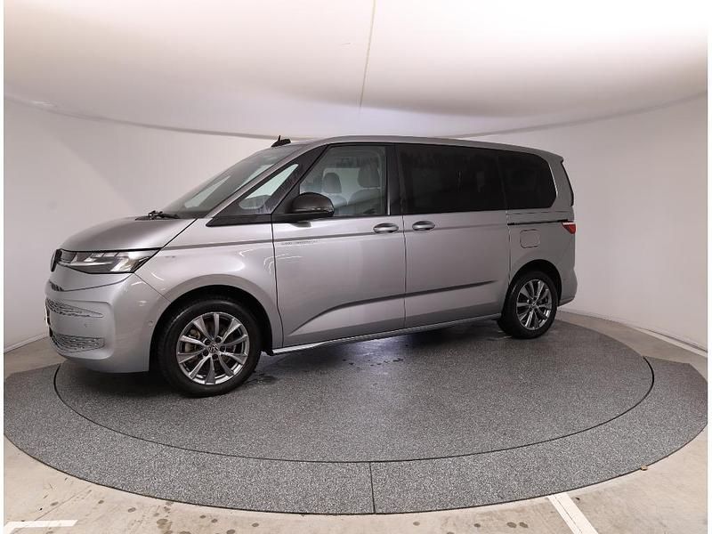 Usado VW Multivan Life 245 HP (180 kW) 2025 Cinzento médio Van