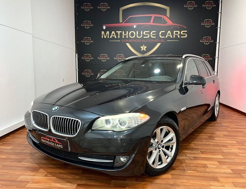 Cinza Usado 2012 BMW 520 Luxury Line Carrinha | € 17.900 (Preço justo) - Imagem 1/4