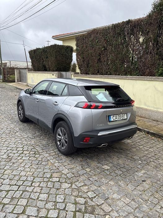 Usado Peugeot 2008 131 HP (96 kW) 2020 SUV
