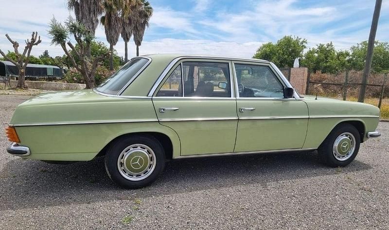 Usado Mercedes 240 1973 Sedan