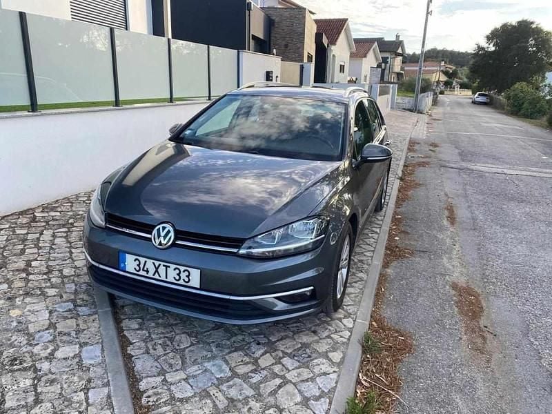 Cinzento Usado 2019 VW Golf VII Carrinha | € 14.000 (Preço justo) - Imagem 1/4