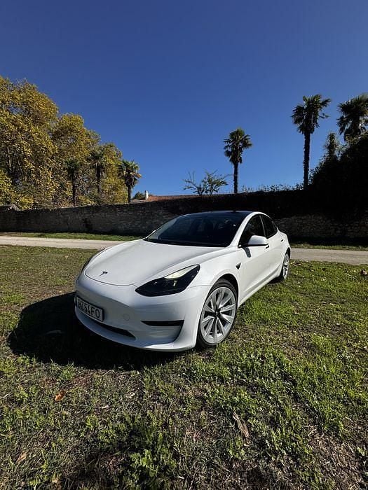 Usado 2022 Tesla Model 3 Standard Range Sedan | € 27.500 (Preço justo) - Imagem 1/4