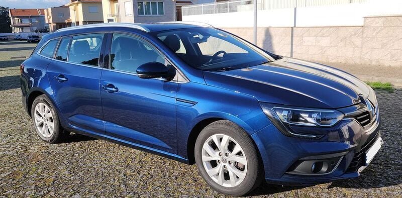 Usado 2018 Renault Mégane IV Zen Sedan | € 9.800 (Bom preço) - Imagem 1/4
