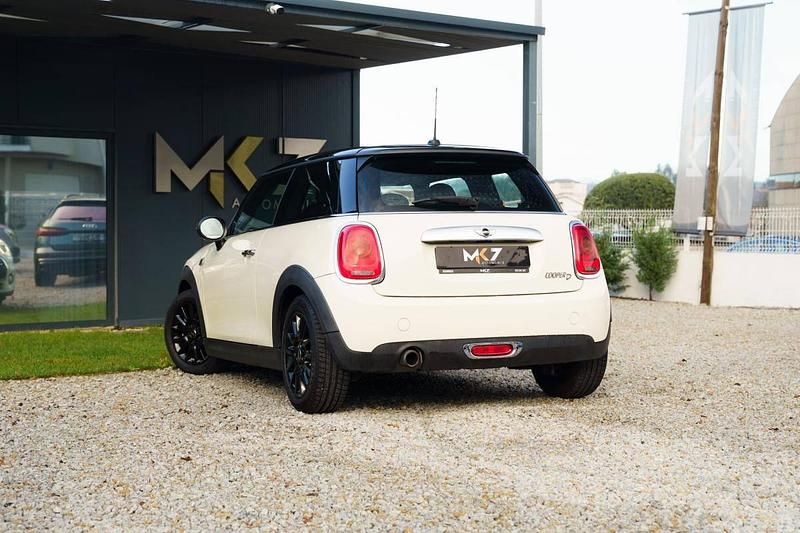 Usado Mini Cooper 116 HP (85 kW) 2014 Outra Citadino