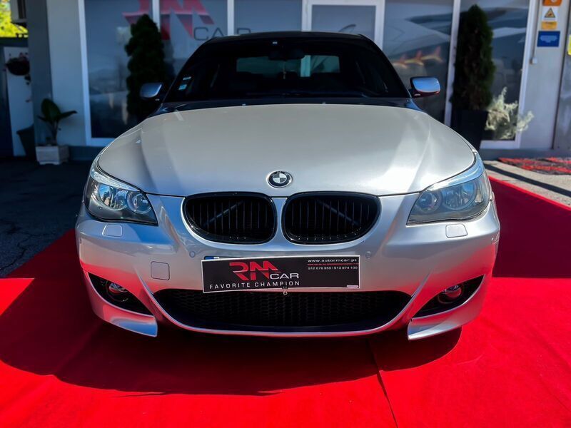 Cinza Usado 2005 BMW 520 Carrinha | € 9.750 - Imagem 1/4