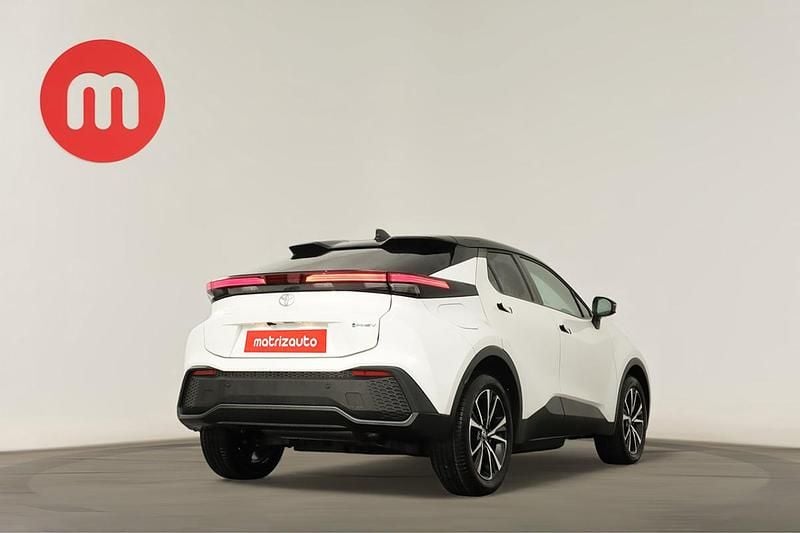 Novo Toyota C-HR 223 HP (164 kW) 2025 SUV