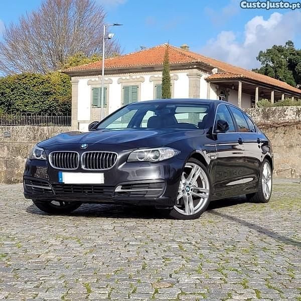 Usado BMW 518 Luxury Line 143 HP (105 kW) 2014 Cinza Sedan