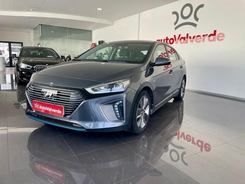Usado Hyundai Ioniq 141 HP (103 kW) 2017 Cinzento Citadino