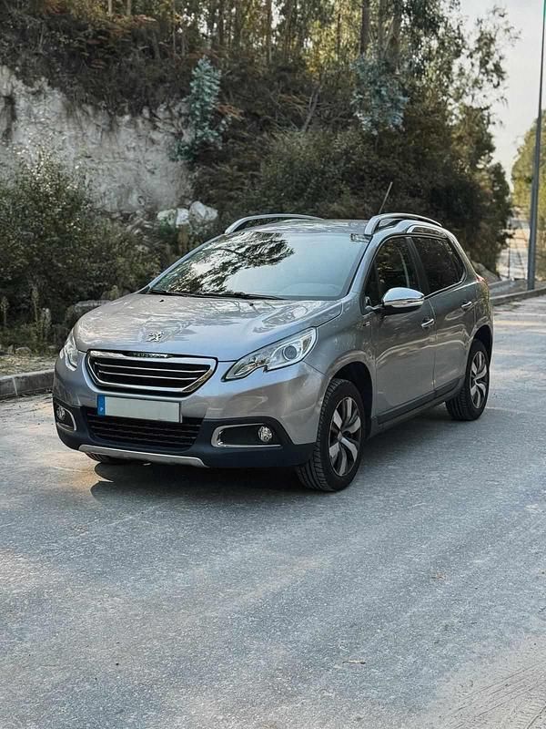 Usado Peugeot 2008 Allure 82 HP (60 kW) 2016 Cinza SUV