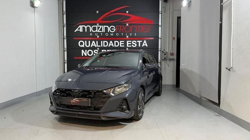 Cinzento Usado 2022 Hyundai i20 Citadino | € 14.990 (Preço justo) - Imagem 1/4