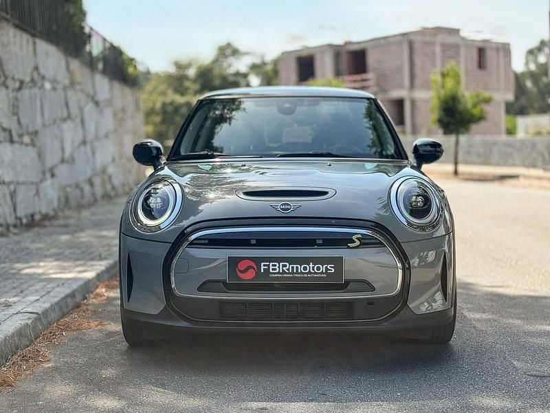 Cinza Usado 2022 Mini Cooper SE Citadino | € 22.990 (Preço justo) - Imagem 1/4