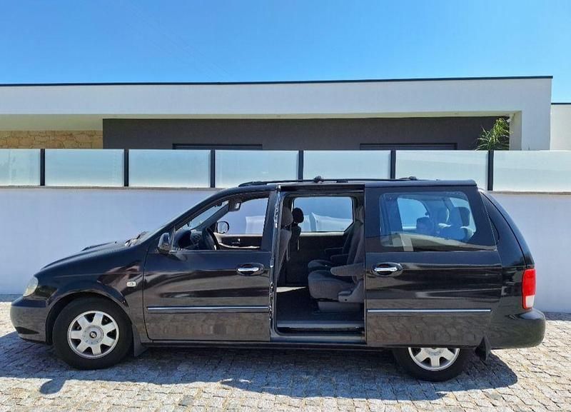 Usado 2002 Kia Carnival Monovolume | € 3.900 - Imagem 1/4