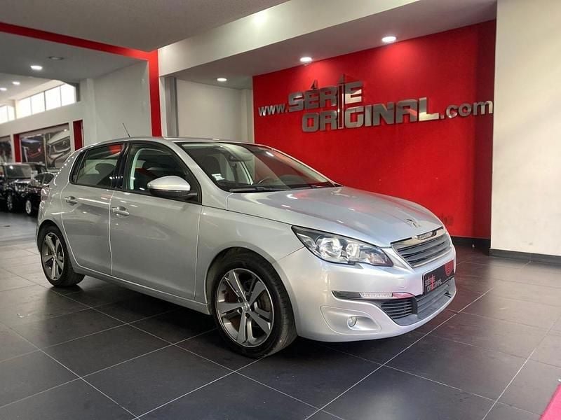 Cinzento Usado 2013 Peugeot 308 | € 7.900 (Super Preço) - Imagem 1/4