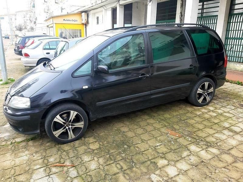 Usado 2005 Seat Alhambra Monovolume | € 2.750 (Super Preço) - Imagem 1/4