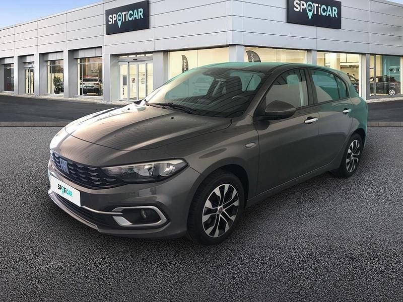 Cinzento Usado 2022 Fiat Tipo Sedan | € 21.900 (Caro) - Imagem 1/4