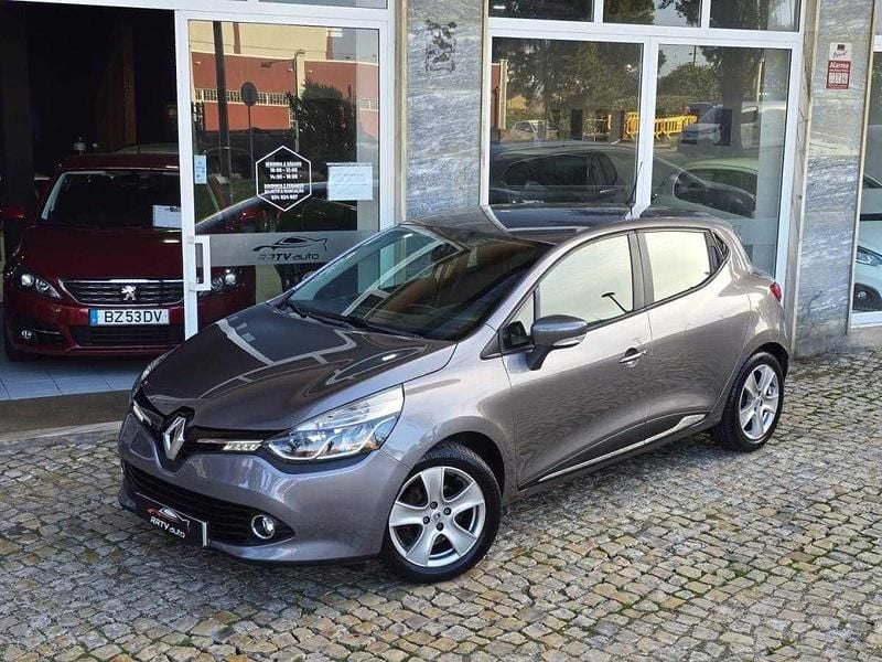 Cinza Usado 2015 Renault Clio IV Dynamique | € 9.750 (Preço justo) - Imagem 1/4