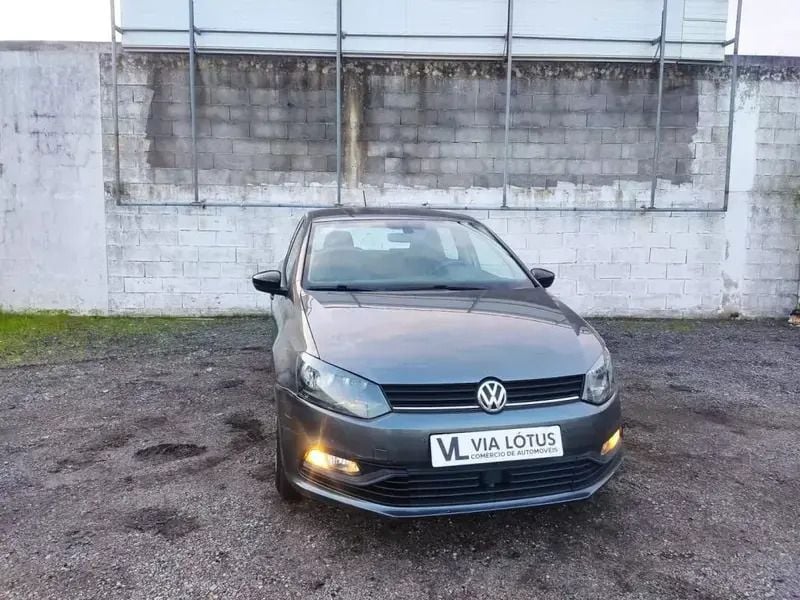 Cinzento Usado 2015 VW Polo | € 9.900 (Bom preço) - Imagem 1/4
