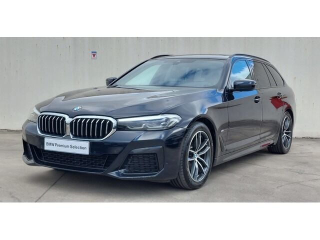 Preto Usado 2022 BMW 520 Comfort Edition Carrinha | € 51.900 - Imagem 1/4