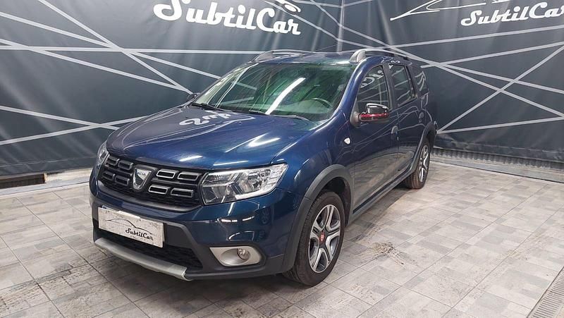 Azul Usado 2019 Dacia Logan Stepway Sedan | € 9.990 - Imagem 1/4