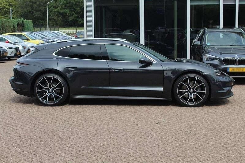 Usado Porsche Taycan 280 kW (381 HP) 2023 Cinza Sedan