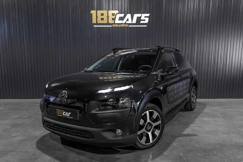 Cinzento Usado 2015 Citroën C4 Cactus PureTech Citadino | € 10.250 (Preço justo) - Imagem 1/4