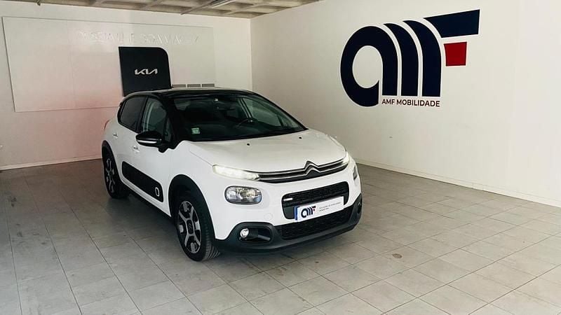 Branco Usado 2017 Citroën C3 PureTech Citadino | € 9.999 (Preço justo) - Imagem 1/4