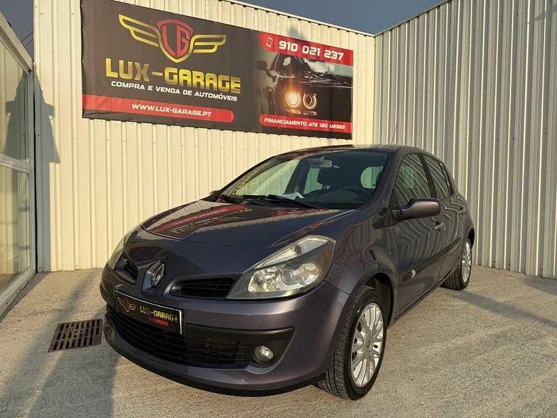 Cinzento Usado 2008 Renault Clio II | € 6.500 (Preço justo) - Imagem 1/4