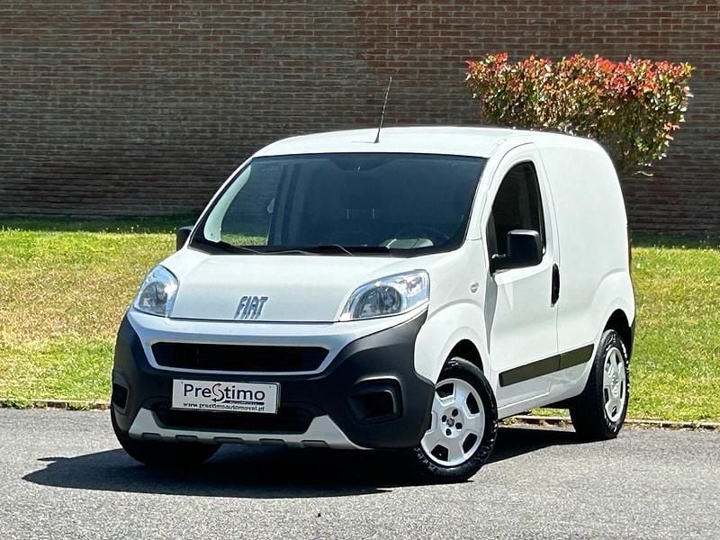 Branco Usado 2022 Fiat Fiorino Monovolume | € 10.950 (Preço justo) - Imagem 1/4