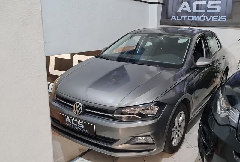 Cinzento Usado 2020 VW Polo | € 16.500 (Preço justo) - Imagem 1/4