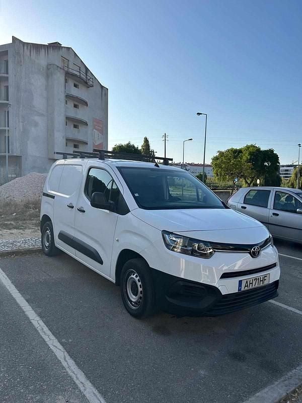 Branco Usado 2021 Toyota Proace Van | € 14.200 (Bom preço) - Imagem 1/4