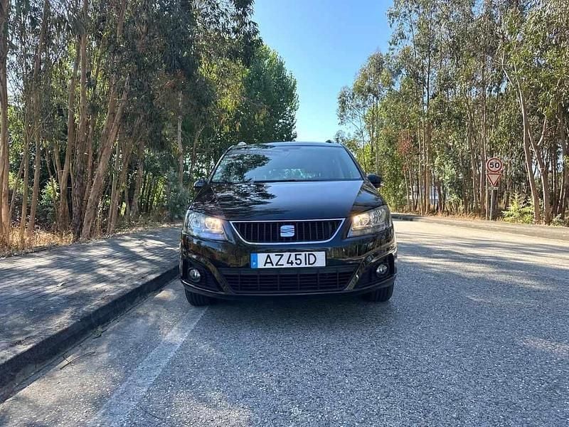 Usado Seat Alhambra 140 HP (102 kW) 2015 Preto Monovolume