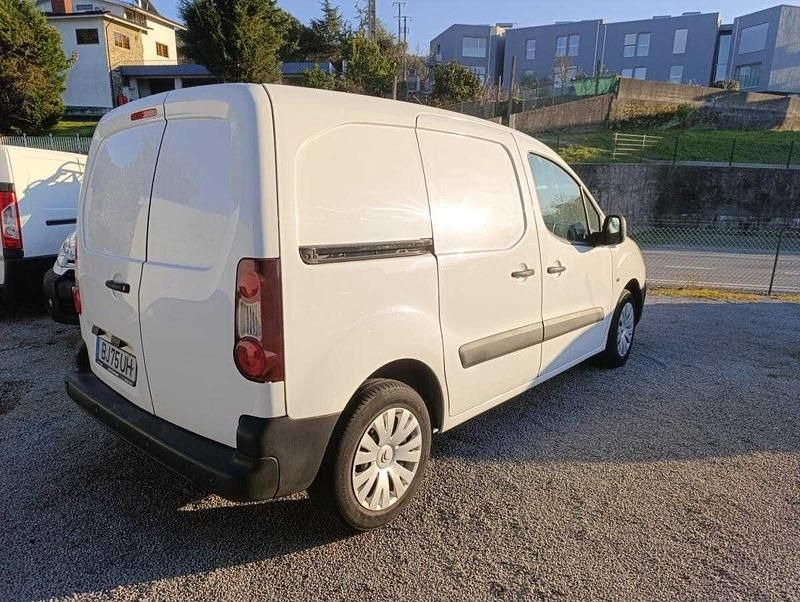 Usado Citroën Berlingo Exclusive 90 HP (66 kW) 2015 Branco Monovolume