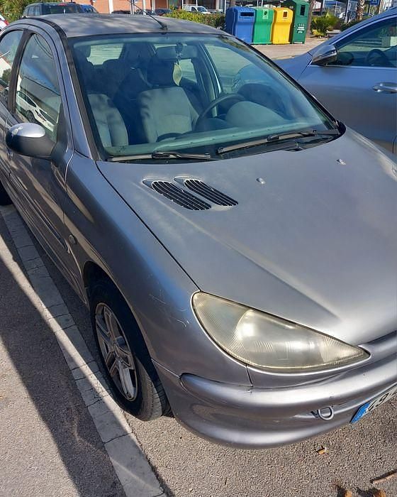 Usado 2002 Peugeot 206 Sedan | € 1.850 (Preço justo) - Imagem 1/4