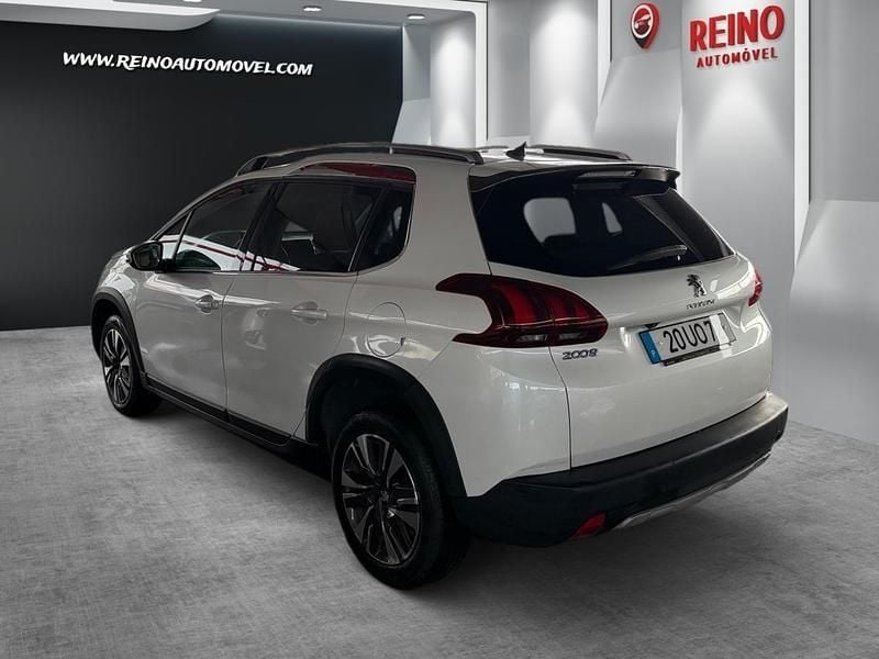 Usado Peugeot 2008 110 HP (80 kW) 2018 Branco SUV