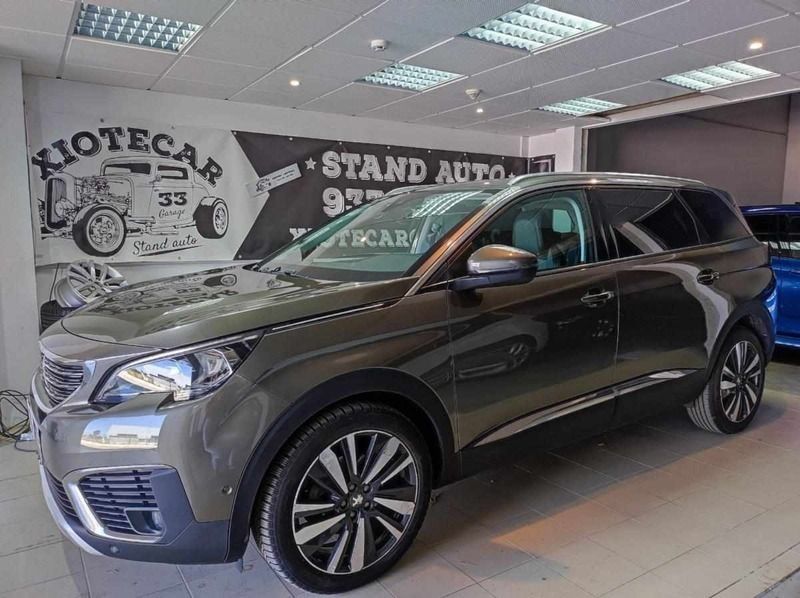 Cinzento Usado 2017 Peugeot 5008 Allure Monovolume | € 21.000 (Preço justo) - Imagem 1/4