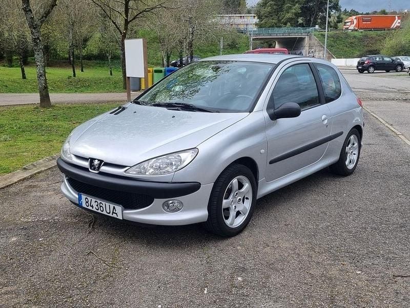 Usado 2002 Peugeot 206 GTi | € 5.250 (Caro) - Imagem 1/4