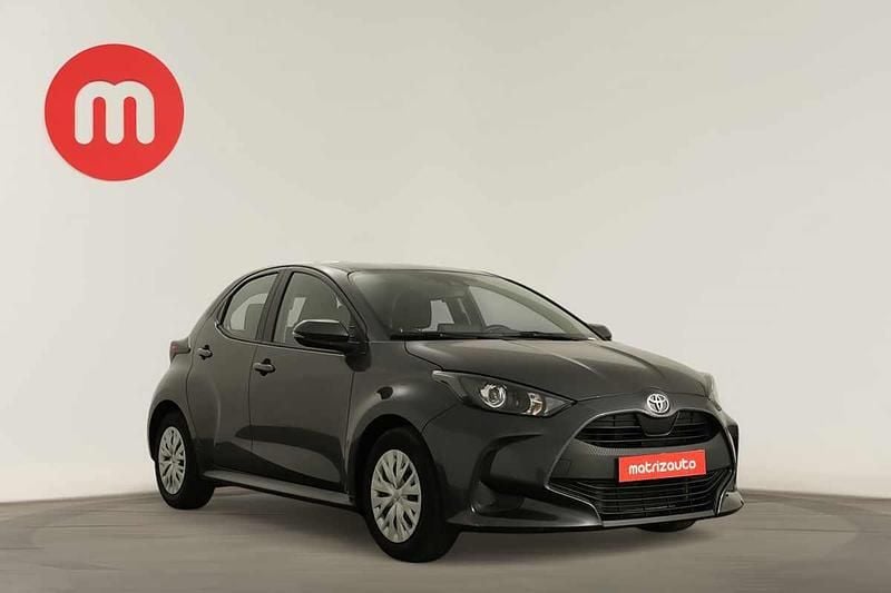Cinzento Usado 2024 Toyota Yaris | € 18.999 (Preço justo) - Imagem 1/4