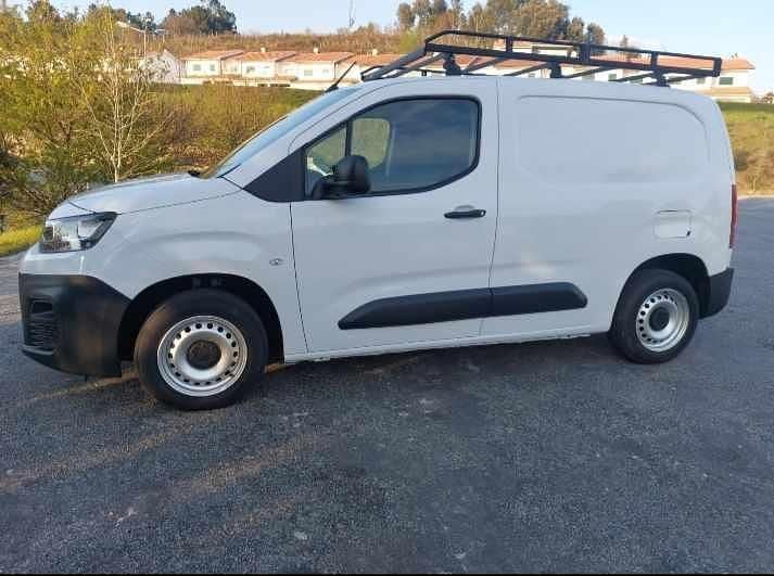 Branco Usado 2019 Citroën Berlingo Monovolume | € 11.750 (Preço justo) - Imagem 1/4