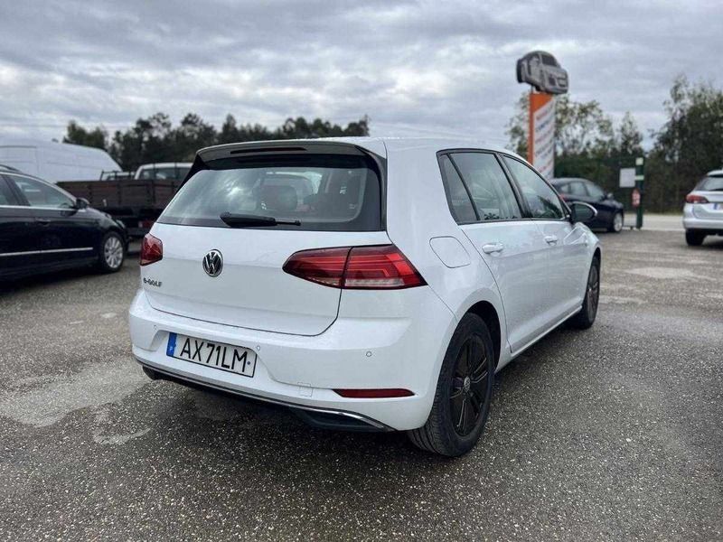 Usado VW e-Golf 100 kW (136 HP) 2019 Branco Citadino