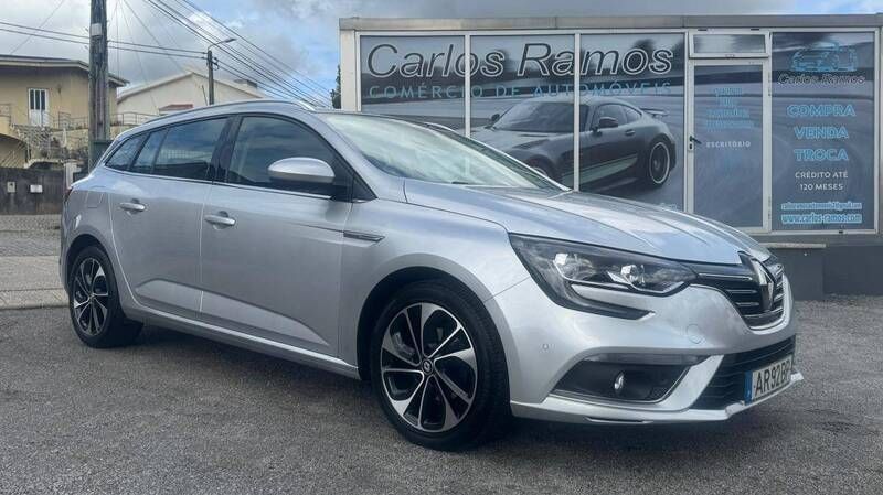 Usado Renault Mégane IV 110 HP (80 kW) 2018 Cinzento Carrinha