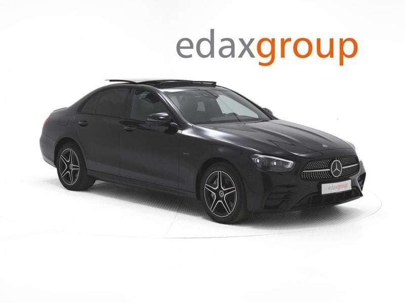 Preto Usado 2020 Mercedes E300 AMG line Sedan | € 36.490 (Bom preço) - Imagem 1/4