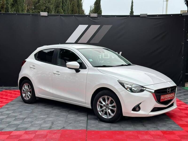Branco Usado 2015 Mazda 2 | € 12.900 - Imagem 1/4