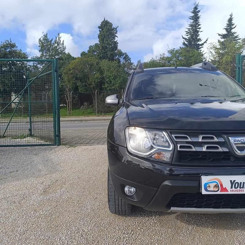 Usado Dacia Duster 125 HP (91 kW) 2016 Preto SUV