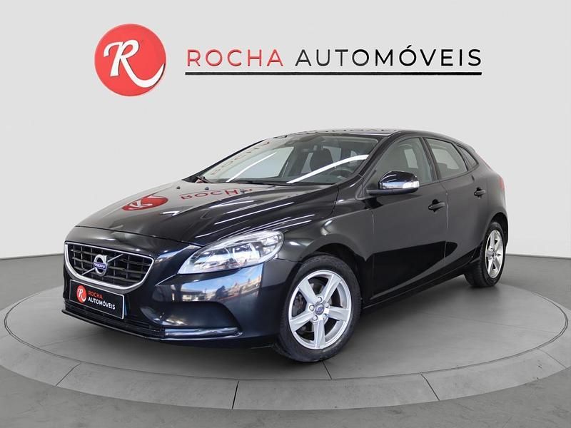 Preto Usado 2014 Volvo V40 You! Citadino | € 11.490 (Preço justo) - Imagem 1/4