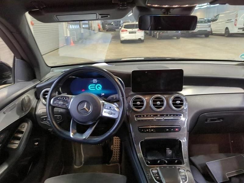Usado Mercedes GLC300 306 HP (225 kW) 2021 Cinza SUV