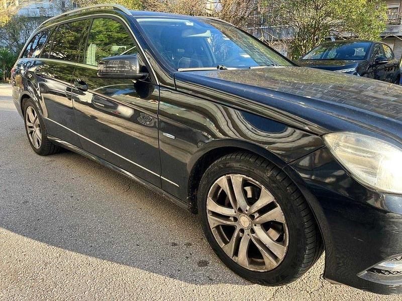 Usado Mercedes E220 Avantgarde 170 HP (125 kW) 2011 Carrinha