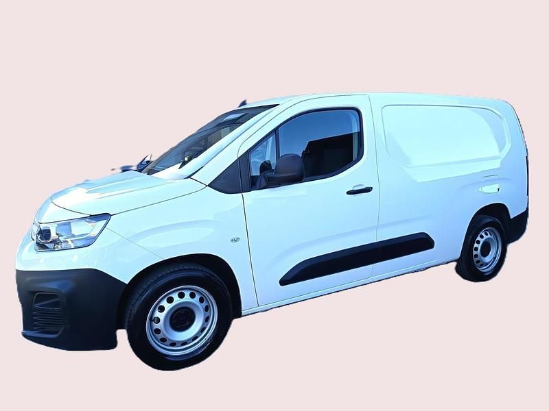 Branco Usado 2019 Citroën Berlingo Monovolume | € 15.000 (Preço elevado) - Imagem 1/4