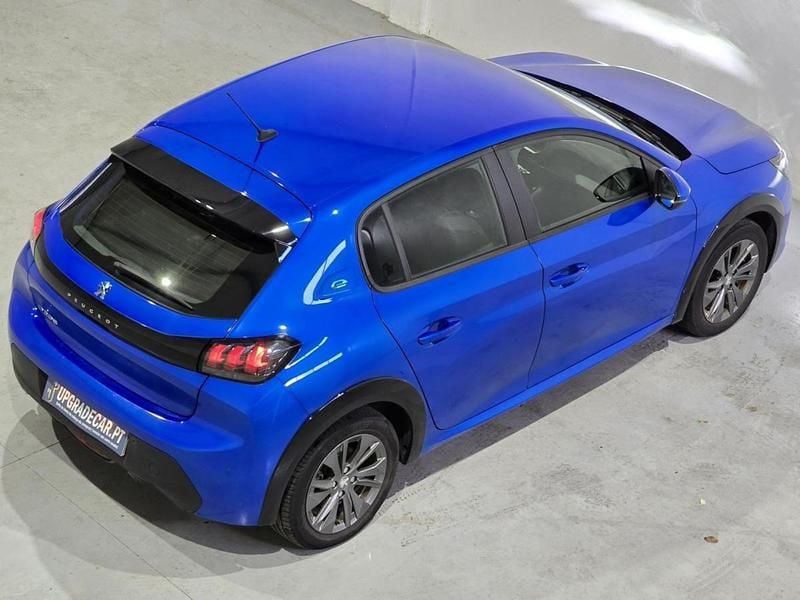 Azul Usado 2021 Peugeot e-208 Citadino | € 15.900 (Bom preço) - Imagem 1/4
