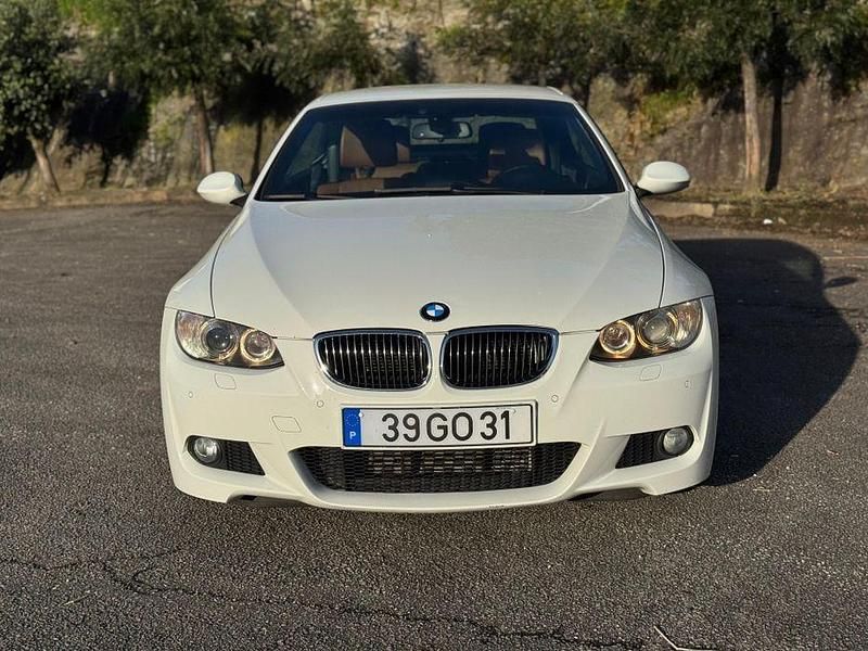 Usado BMW 320 177 HP (130 kW) 2008 Cabrios